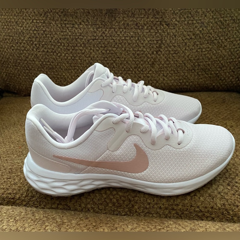 NWT Nike Women's Revolution 6 Next Nature Running Shoes - Picture 5 of 8